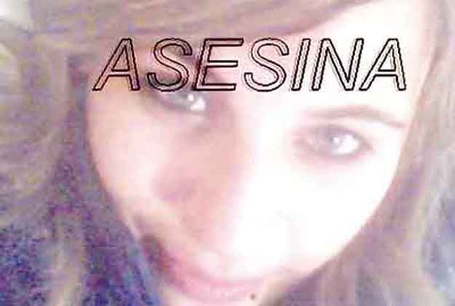 Buscan a una joven que está acusada de quemar y luego matar a su novio