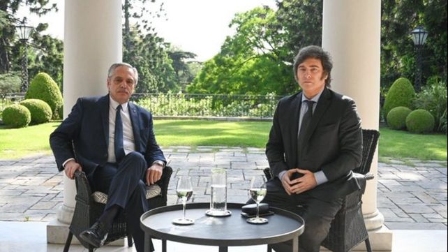 El presidente Alberto Fernández recibió a su sucesor Javier Milei en la Quinta de Olivos.