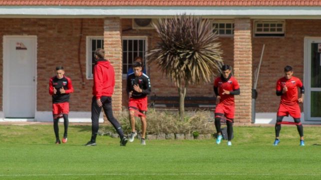 Colón: ¿Qué equipo colocará Domínguez ante Patronato?