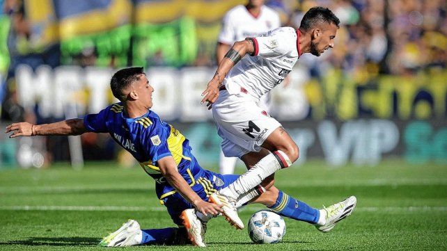 Boca Juniors venció sobre la hora a Newells.