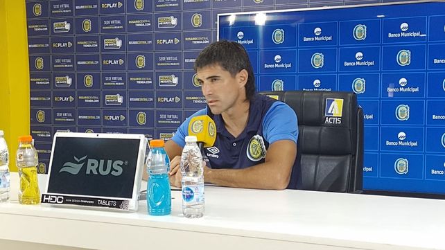 Ignacio Malcorra dialogó con los periodistas y dijo que antes del clásico quiere ganarle a Gimnasia.
