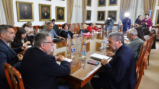Estatales harán paro si no hay propuesta salarial
