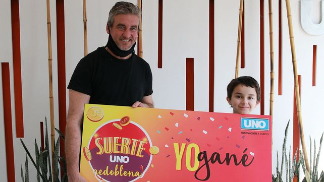Hugo cobr&oacute; el premio junto a su hijo Bautista que este viernes cumpli&oacute; 11 a&ntilde;os.&nbsp;