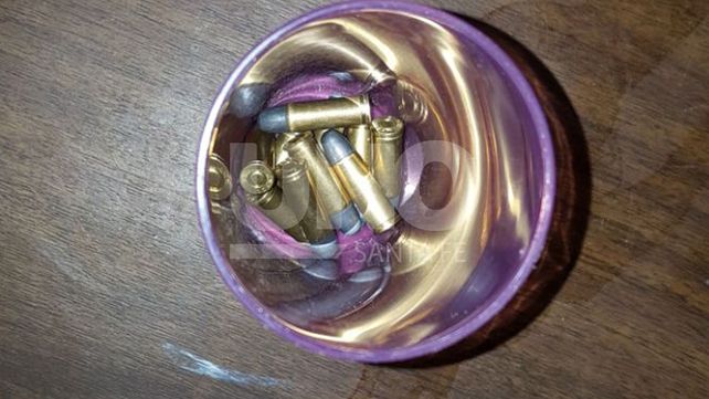 Rescataron a siete mujeres de un prostíbulo y secuestraron dinero, drogas y armas