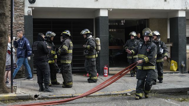 Dorrego y Salta: se consolida la hipótesis del incendio intencional de un ascensor
