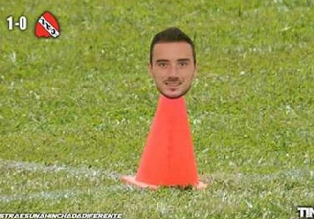 Los afiches de Racing a Independiente tras el clásico de Avellaneda