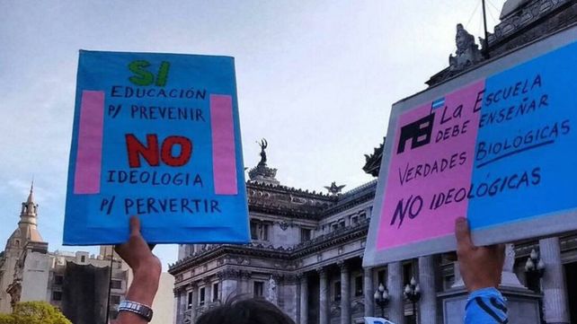 Educación integral sí, con ideología de género no