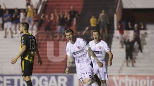 Colón también mira cruzando el túnel