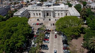 El futuro de la Plaza Italia comienza a debatirse con una asamblea abierta de vecinos y especialistas