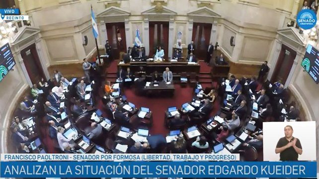 El Senado sesiona para debatir si expulsa o suspende o si se procede al desafuero del senador Edgardo Kueider investigado por corrupción