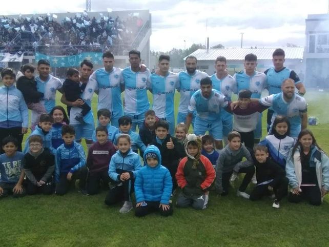 Unión de Totoras volvió a ganar el clásico.