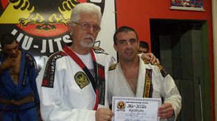 Quiso asaltarlo, pero nunca pensó que su víctima era un maestro de artes marciales
