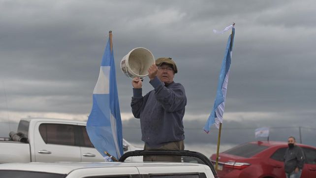 Causa Etchevehere: banderazo a favor de los hermanos y madre