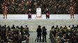 Debemos decir «no» a la guerra de palabras e imágenes, y rechazar el paradigma del conflicto, le dijo el Papa a la prensa
