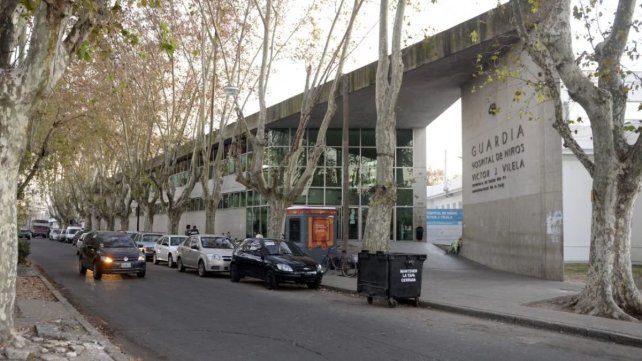 Un bebé fue baleado en un ataque a tiros en zona sur de Rosario cuando iba al kiosco con su papá