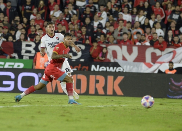 Newells, con dos goles de Ramiro Sordo, venció 2 a 0 a Arsenal y volvió al triunfo en la Liga Profesional