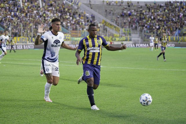 Jaminton Campaz vuelve a recibir la confianza de Russo. En Central esperan que el colombiano marque la diferencia.