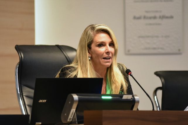 La presidenta del Concejo Municipal, María Eugenia Schmuck, cuestionó la medida de fuerza de los empleados del área de Control municipal.