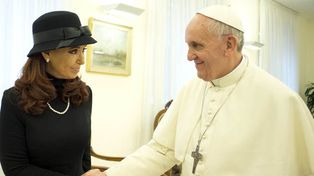 El Papa y la presidenta intercambian regalos en su encuentro en el Vaticano