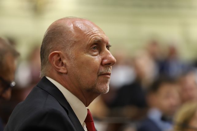 El exgobernador de Santa Fe, Omar Perotti, dijo presente.