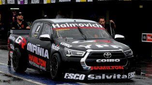El actual campeón de la categoría de camionetas busca quedarse con la primera parte del torneo.