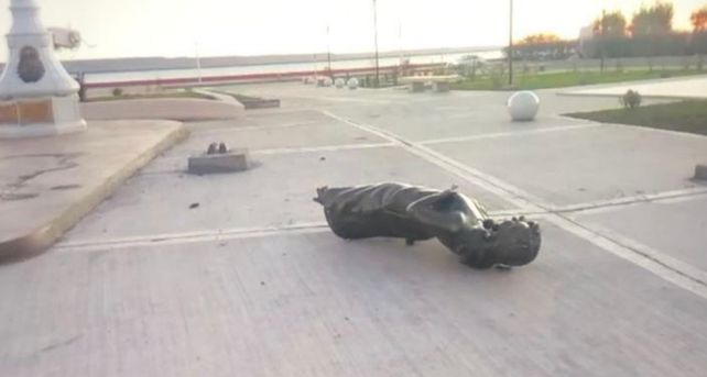 La escultura de Cristina vandalizada forma parte del Paseo de los Presidentes ubicado en la costanera de la capital de la provincia de Santa Cruz.&nbsp;