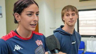 Los nadadores de Unión, Malena Santillán y Laureano Hopmaier, recibieron el apoyo gubernamental.