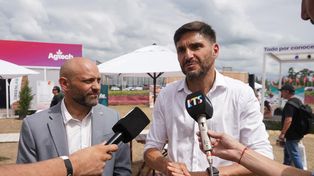 El gobernador Maximiliano Pullaro inauguró el stand de Santa Fe.