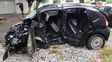 El Citroën C3 que conducía Pablo Pizorno -quien murió junto a su hijo Valentino- fue embestido en avenida del Rosario y Ayacucho y quedó destruido.