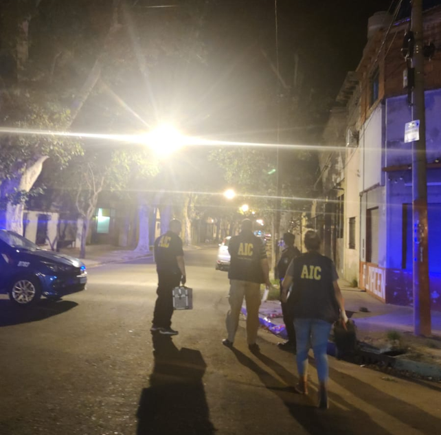 Personal policial trabaja en José Ingenieros al 1800 donde ocurrió el violento asalto. 