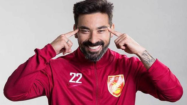 Polémica en China por una foto que el Pocho Lavezzi subió a las redes sociales