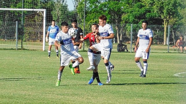 Colón y Gimnasia y Esgrima de Ciudadela igualaron 0-0 en el Clausura liguista.