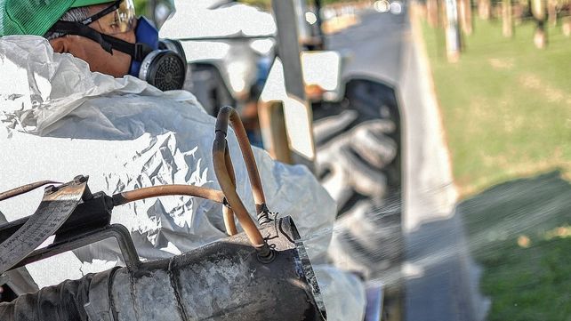Trabajos de fumigación en la ciudad de Santa Fe