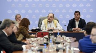 El presupuesto 2023 obtuvo dictamen con un artículo para que los jueces paguen Ganancias