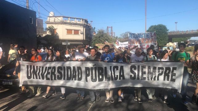 Los manifestantes marcharon desde Ciudad Universitaria