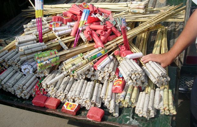 Basta de ruidos. La comuna de María Juana se sumó a otras que ya prohibieron la comercialización de la pirotecnia.