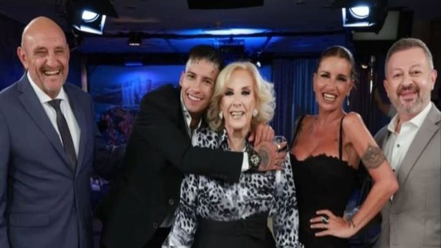 L-Gante confesó su amor por Wanda Nara en la mesa de Mirtha
