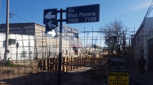Sin calle y sin servicios, los trastornos que genera la paralización del desagüe Espora