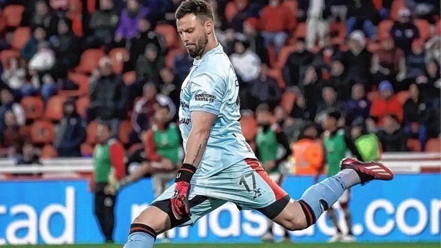 El nuevo Colón es más sólido y le pone candado a su arco