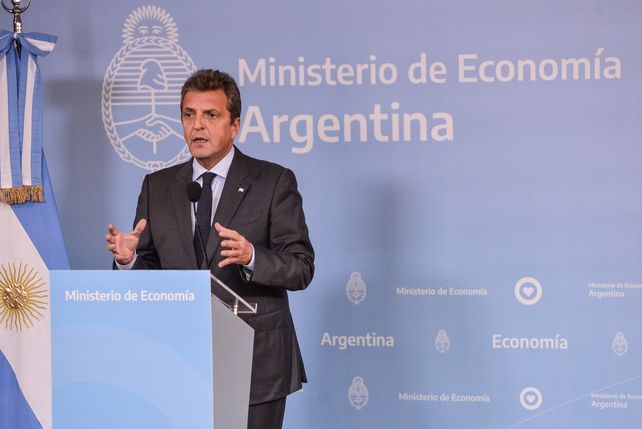 Massa buscó diferenciarse de las polémicas declaraciones de esta semana de los candidatos de La Libertad Avanza sobre esos temas