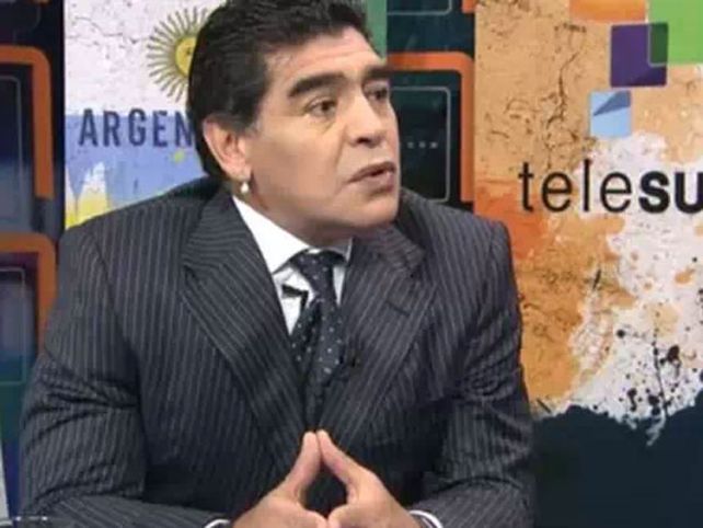 Aseguran que no lo contrataron por pedir que le paguen con prostitutas