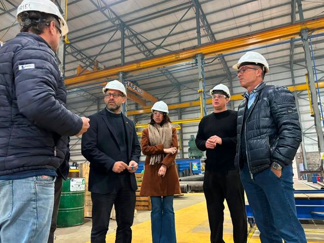La producción minera de San Juan comenzará a exportarse desde los puertos de Santa Fe.