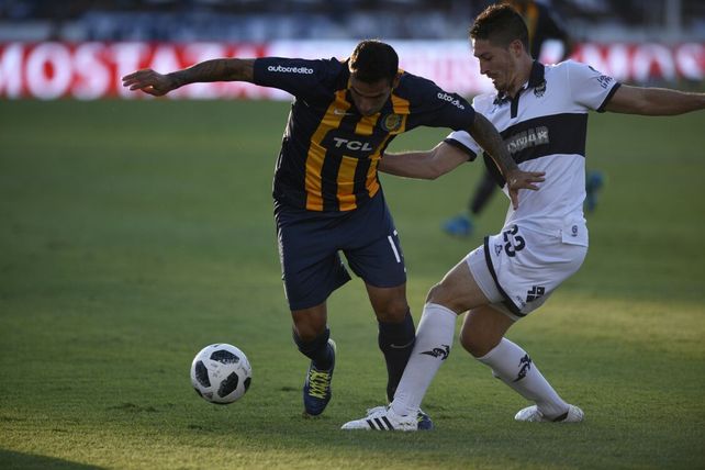 Central perdió con Gimnasia por 2 a 1 y Leo Fernández se quedó sin invicto
