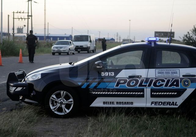 En la ruta. Agentes de diversas fuerzas vigilaron cada uno de los autos en las rutas 6
