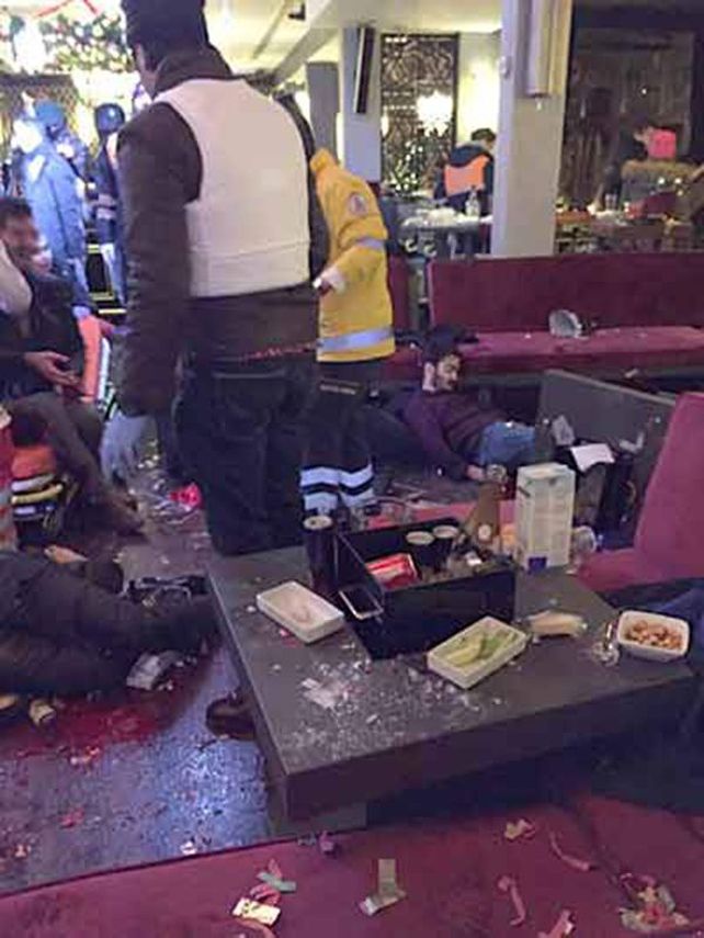 Las impactantes imágenes del interior de la discoteca de Estambul tras la masacre de Año Nuevo