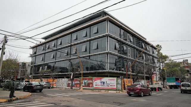 Avance de obra: El nuevo edificio del Instituto Nº 8 en Santa Fe presenta un 70% de ejecución.