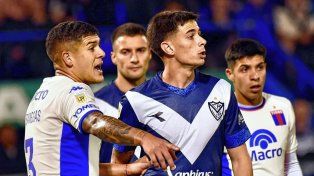 Vélez ganó luego de tres empates en su cancha.
