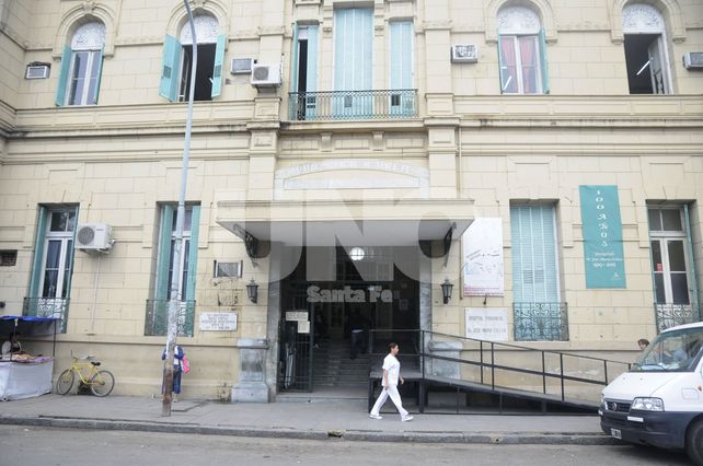 Traslado. La víctima fue llevada al nosocomio tras el ataque.&nbsp;