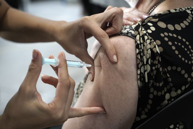 Santa Fe ya vacunó contra el coronavirus a casi la mitad de la población objetivo