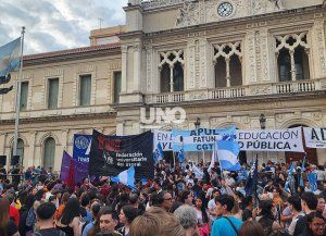 A 300 días de la Ley de Financiamiento Universitario, docentes de la UNL realizarán un abrazo al Rectorado: El Gobierno incumple un fallo de la Corte